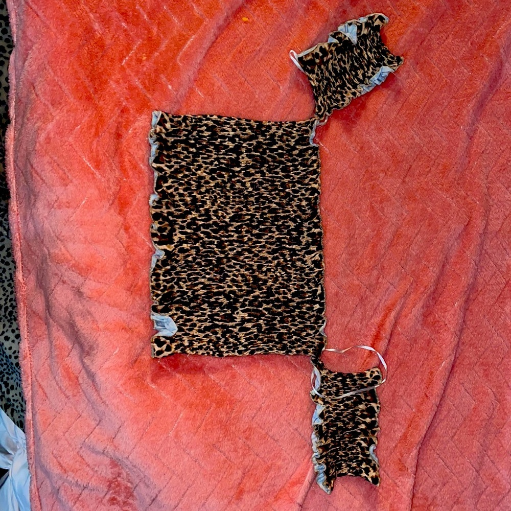 Barely worn cheetah print crop top shirt